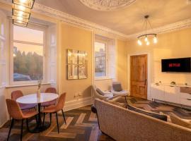 2BR with Free Parking Nr Edinburgh & Dalhousie Castle, מלון בGorebridge