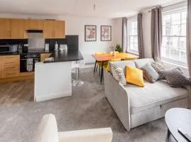Harbour-Side 1 Bed Apartment with Sea Views