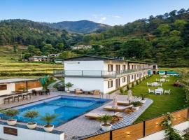 Mohan Chatti에 위치한 호텔 Qcent Bairagarh Resort Rishikesh