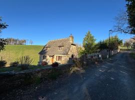 Lacouty le paradis!, מלון בJunhac