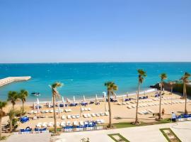 Vison Suites Sandy Beach All Inclusive Resort, hotel u Hurgadi