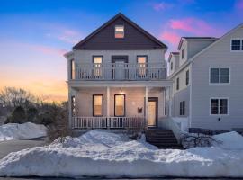 Pet Friendly - Parks & Trails - Pleasantville Home, hotel 