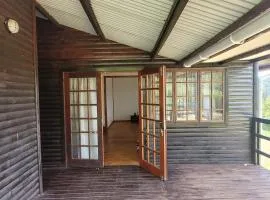 Gabriel Cosy Cabin Retreat