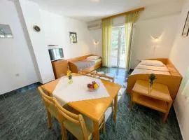 Apartments in Jadranovo 42067