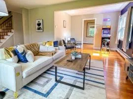 Majestic Princeton Home • Arcade • Big Yard • 4BR