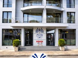 Хотел PERLA, Hotel in Streltscha