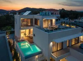 Exquisite Murter Villa Villa Luxor 4 Bedrooms Heated Pool & Spa