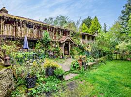 4 Bed in Lydney oc-55969, hotel a Bream