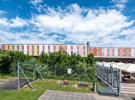 B&B HOTEL Lully 3 Lakes, hotel i Estavayer-le-Lac