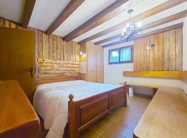 Chalet Bambi, spacieux, jardin, cheminée, kids & pets friendly, hotell i Grimisuat