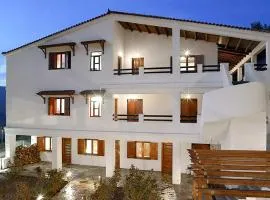 Goura Guesthouse Lake Doxa Mountain Retreats