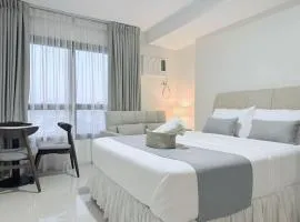 Luxe City Studios near Mall, JTower Residences