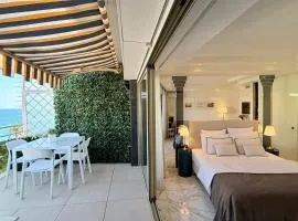 ROYAL PROMENADE Pool Terrace Sea View Air Conditioning