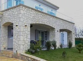 Villa A B I