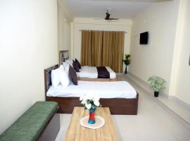 Panch Aarohan Hotel King, Hotel in Pithorāgarh