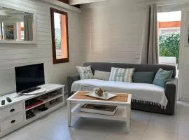 Chalet with pool in Arcachon Bay