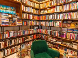 Hotel Libreria Cafe de Pombal – hotel w mieście Santa Marta