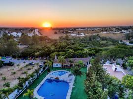 Bungalows & Glamping Conil Playa, hotel a Conil de la Frontera