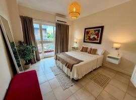 Departamento céntrico en Posadas: Posadas'ta bir otel