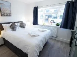 46DW Dreams Unlimited Contractor Home in Ashford