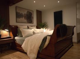 Stone & Sage- City Centre Luxury Courtyard Lofts, ξενοδοχείο στο Λάνκαστερ