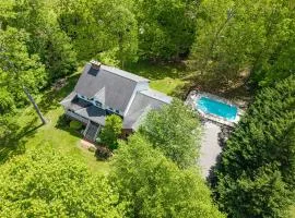 15 Minutes to Asheville! Spacious 7BR Luxury Home | Pool | Hot Tub | Game Room