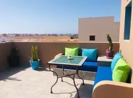 Zakar Apartments & Terrace