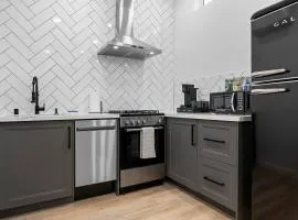Guest house w/2BR 2bath by DTLA East Los Angeles