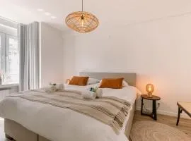 Casiola - Bright modern apartment close to the casino