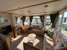 Bailey's Caravan Hire - Sealands Plot 60 - Wi-Fi - Dog Friendly