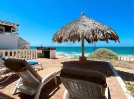 Stunning Beachfront Home Casa Bogambilia