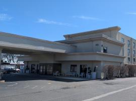 Harbor Pointe Inn Phl Airport، فندق في إسينغتون