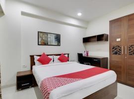 Hotel O Urbanite, hotel u gradu Dahmi