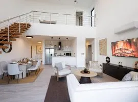 Luxury 3BR Park-View Penthouse