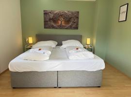 FeWo Karwendelwald nahe Wanderweg, Skilift, Isar und Edeka, hotel i Mittenwald