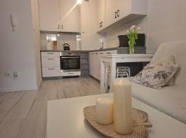 Apartament przy Pileckiego z dużym balkonem, hotel v destinaci Biała Podlaska