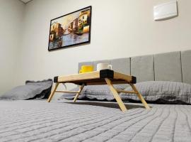 Habitaflex-Casa Minimalista na Vila Toscana, Hotel in Urupês