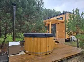 Oaza Święty Spokój - Tiny House z Balią i Jacuzzi przy rzece Narew