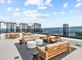 Prime Downtown Miami Stay w Pool and Gym