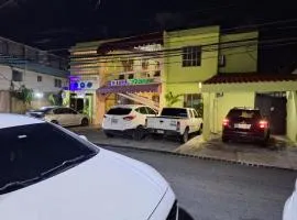 Hotel Enrique I Gazcue, Bed and Breakfast