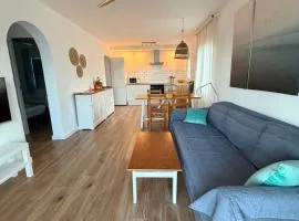 Ca la Marta apartamento con piscina y jardín a 150m de la playa