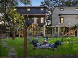 Schwarz & Weiß Luxury Riverfront Compound