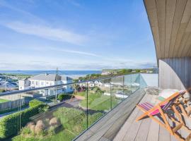 5 Bed in Polzeath oc-r33648, hotel a Polzeath