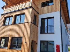 Viesnīca "Villa Barta am See" - Salzkammergut erleben pilsētā Traunkirhene