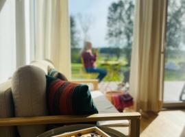 Skrzydła Biebrzy- Eco Cottage nad rzeką Narwią - Biebrza NP, hotel 