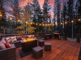 River Rock House-Deck-BBQ-Forest Trails & Views!