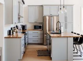 Hidden Arbor House - newly renovated retreat