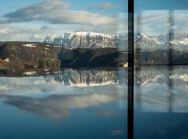 Luis & die Buabm - Gasthof Jenesien, hotel a San Genesio Atesino