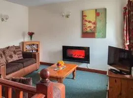 Garden Cottage-B5812