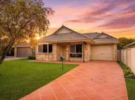 The Cottage - Cozy 3-Bed Beerwah